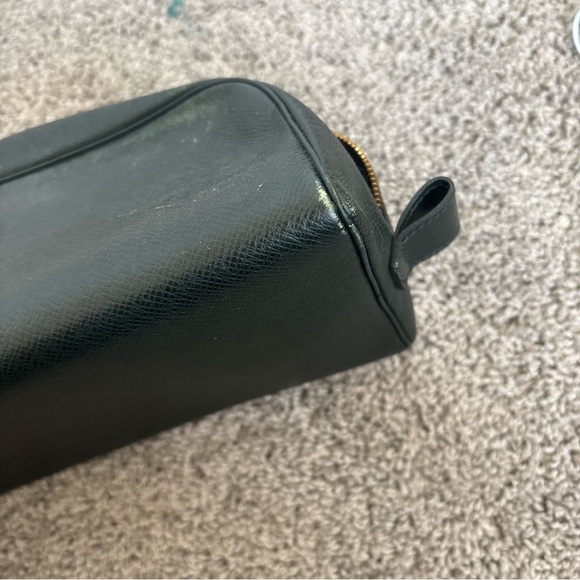 Authentic Louis Vuitton Taiga Trousse Toilette PM Clutch Bag Green - Picture 6 of 15